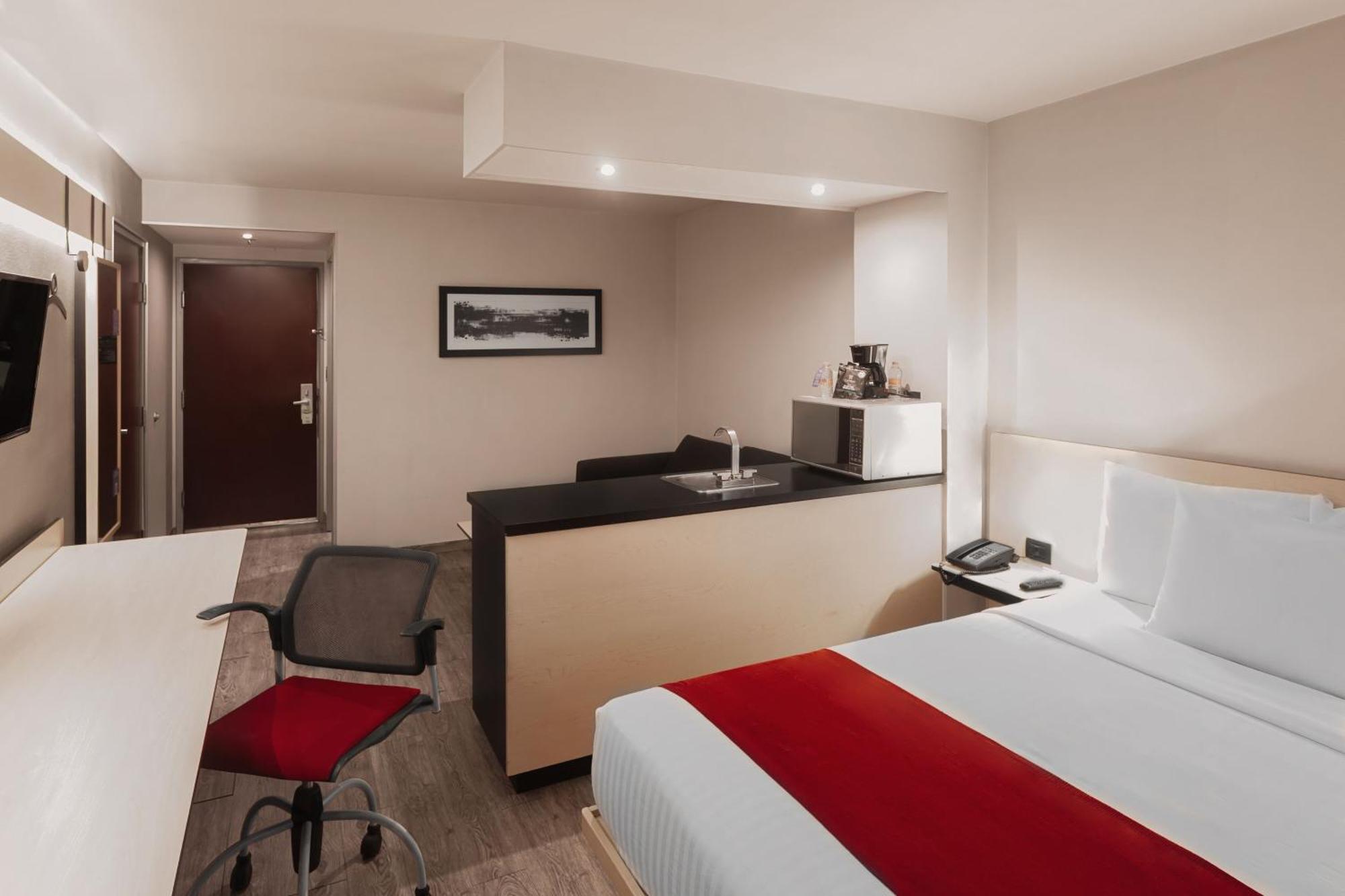 City Express By Marriott Leon Exterior photo