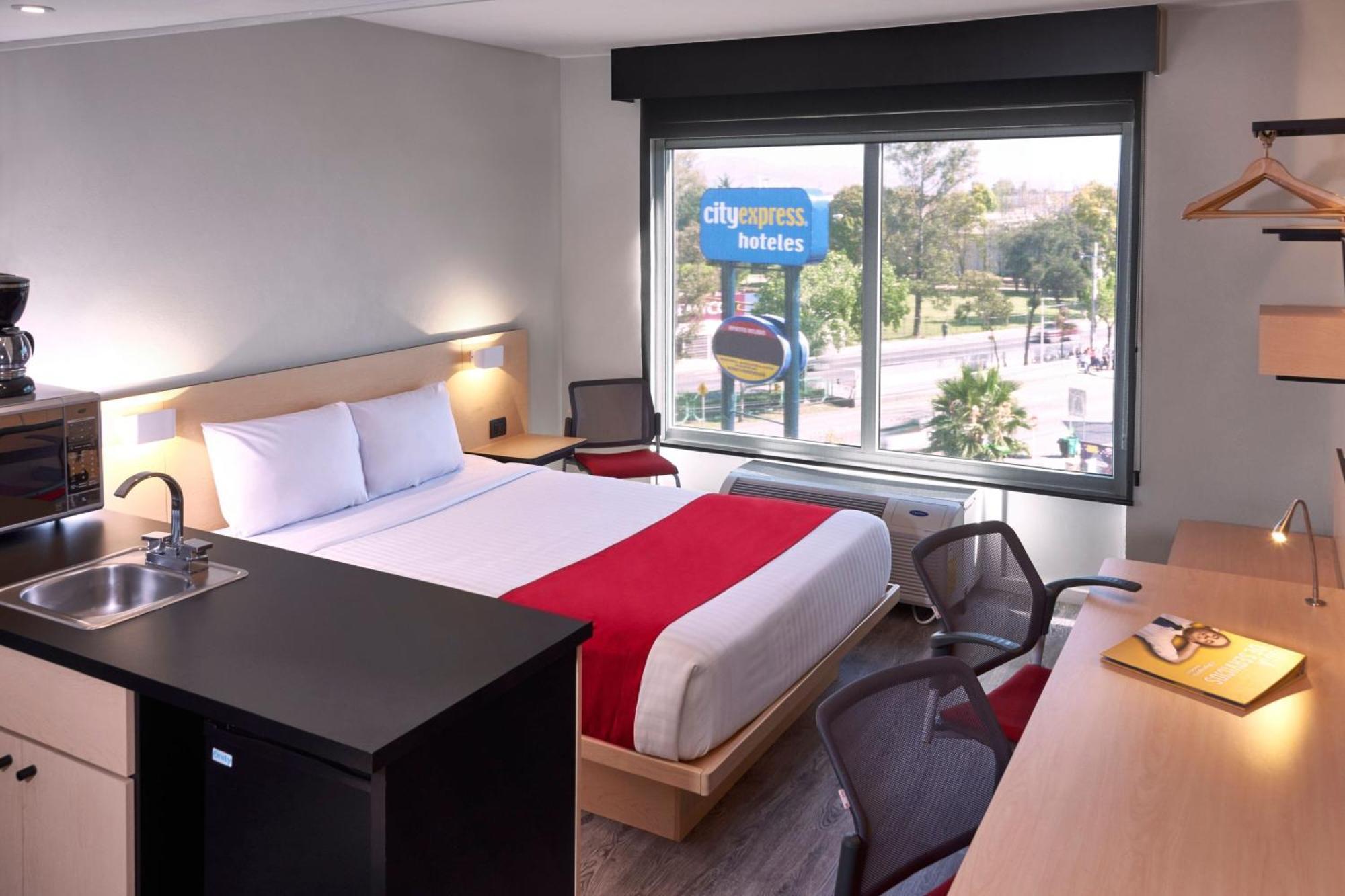City Express By Marriott Leon Exterior photo