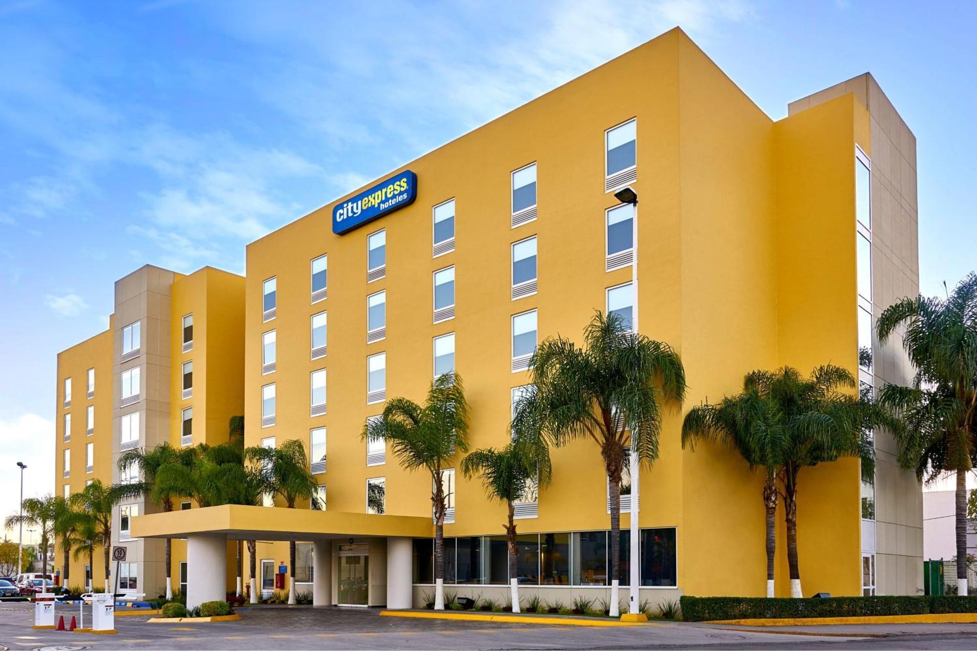 City Express By Marriott Leon Exterior photo