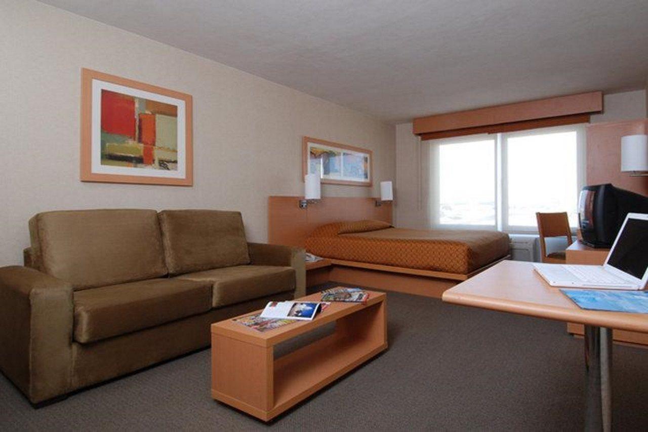 City Express By Marriott Leon Room photo